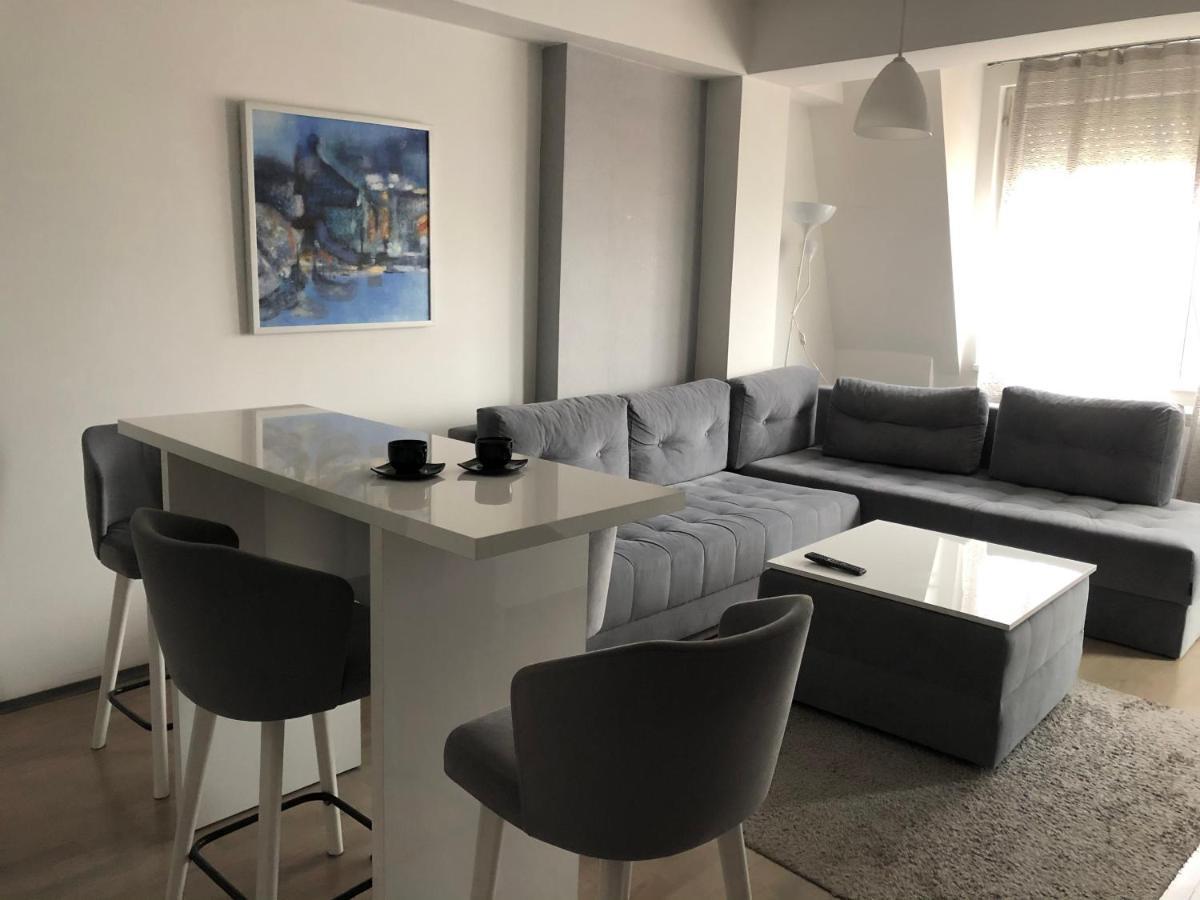 سكوبجي Cozy Apartment In The City Center المظهر الخارجي الصورة