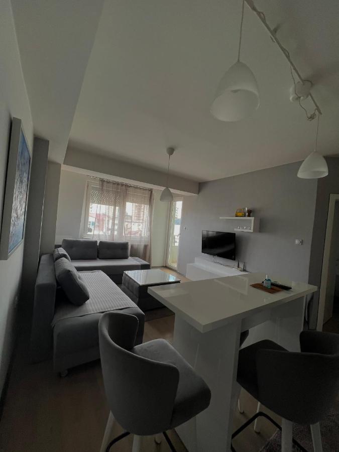 سكوبجي Cozy Apartment In The City Center المظهر الخارجي الصورة